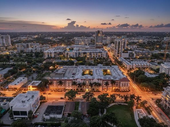 533 NE 3rd Ave 304, Fort Lauderdale FL 33301