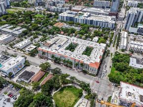 533 NE 3rd Ave 304, Fort Lauderdale FL 33301