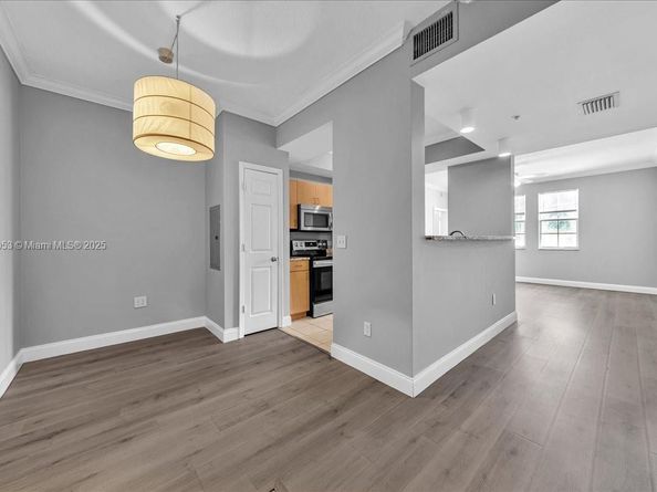 533 NE 3rd Ave 304, Fort Lauderdale FL 33301