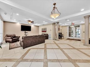 533 NE 3rd Ave 304, Fort Lauderdale FL 33301