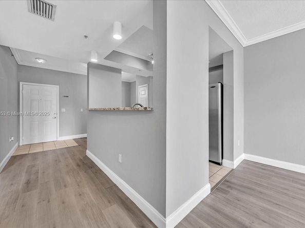 533 NE 3rd Ave 304, Fort Lauderdale FL 33301