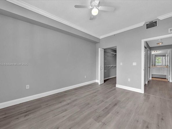 533 NE 3rd Ave 304, Fort Lauderdale FL 33301