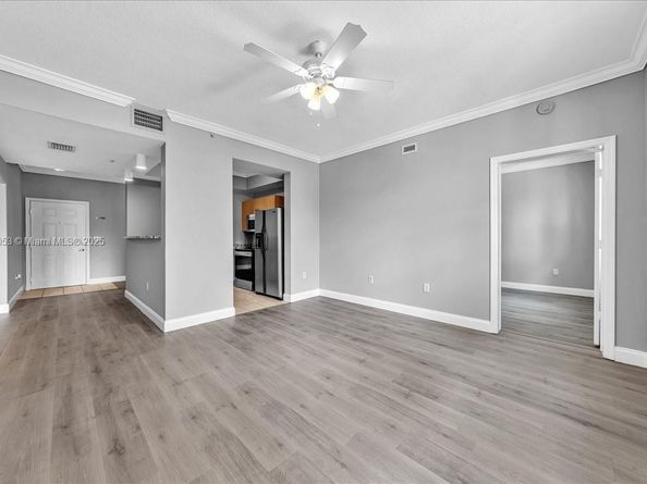 533 NE 3rd Ave 304, Fort Lauderdale FL 33301