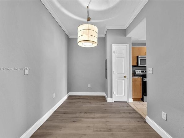533 NE 3rd Ave 304, Fort Lauderdale FL 33301