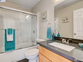 1036 Clubhouse Drive, Hayward CA 94541