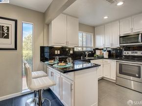 1036 Clubhouse Drive, Hayward CA 94541