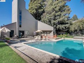 1036 Clubhouse Drive, Hayward CA 94541