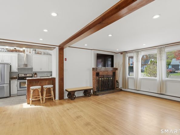 58 Sleepy Hollow Lane, Stamford CT 06907