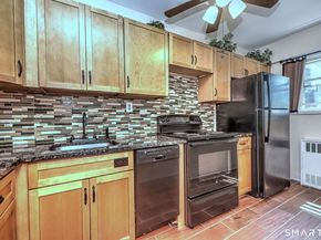 80 Cartright Street 5D, Bridgeport CT 06604