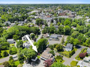 19 Urban Street, New Canaan CT 06840