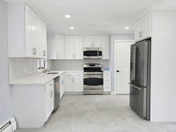 206 Bridgeview Place