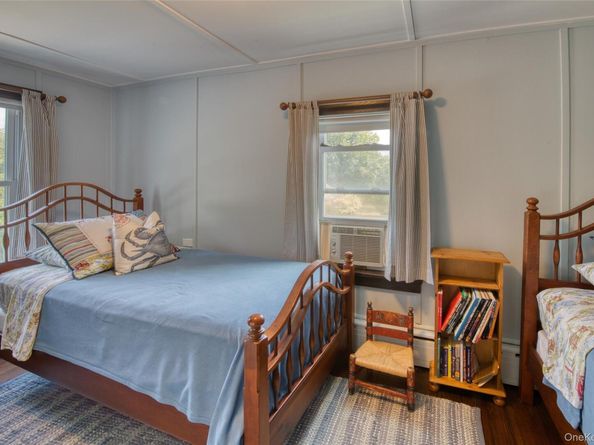 385 Cottage Place, Southold NY 11971