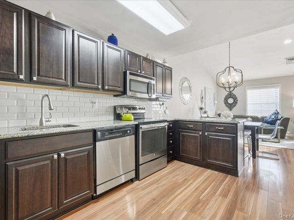 1138 Willow Lane, Valley Stream NY 11850