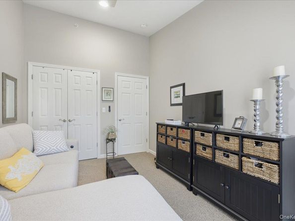 1138 Willow Lane, Valley Stream NY 11850