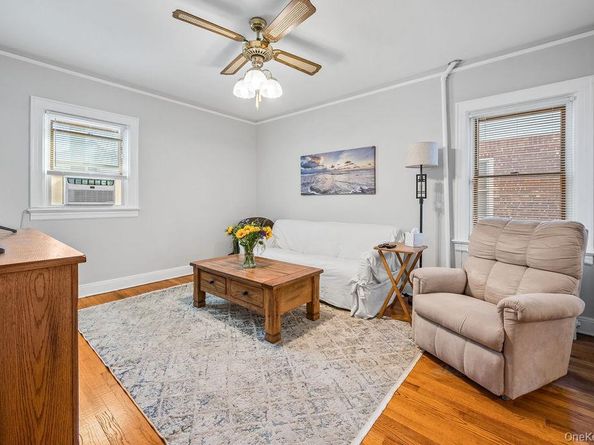 7-35 Leggett Place, Whitestone NY 11357
