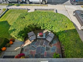 7-35 Leggett Place, Whitestone NY 11357