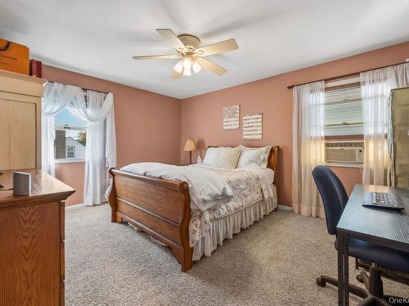 7-35 Leggett Place, Whitestone NY 11357