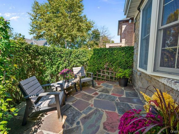 7-35 Leggett Place, Whitestone NY 11357