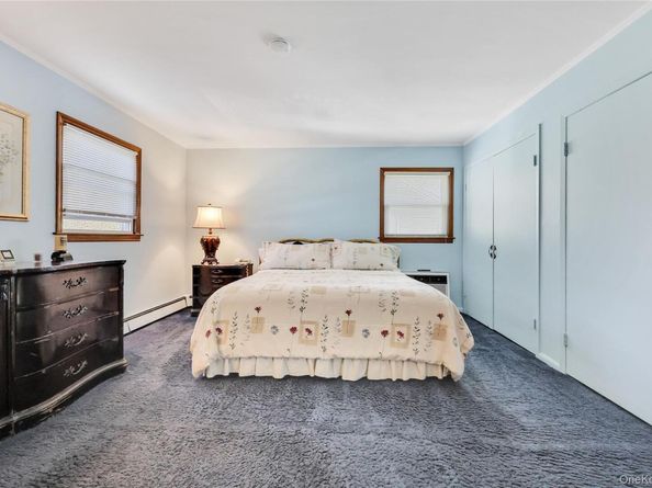 7 Park Circle, Cedarhurst NY 11516