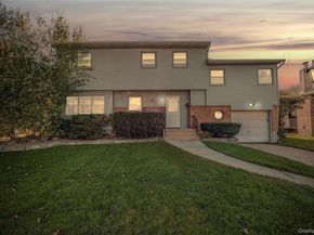 7 Park Circle, Cedarhurst NY 11516