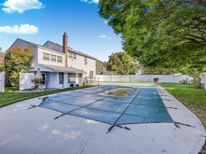 7 Park Circle, Cedarhurst NY 11516