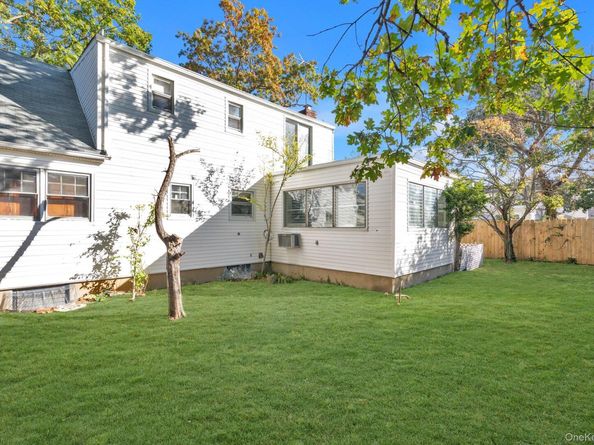 350 Paul Place, West Hempstead NY 11552