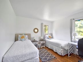 8 School Street, Hampton Bays NY 11946