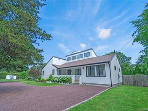 8 School Street, Hampton Bays NY 11946