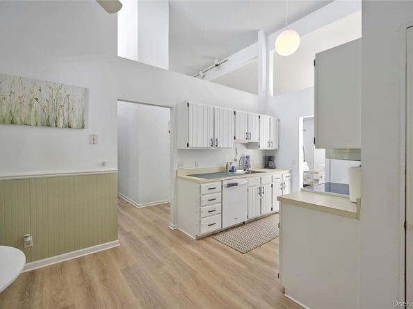 8 School Street, Hampton Bays NY 11946
