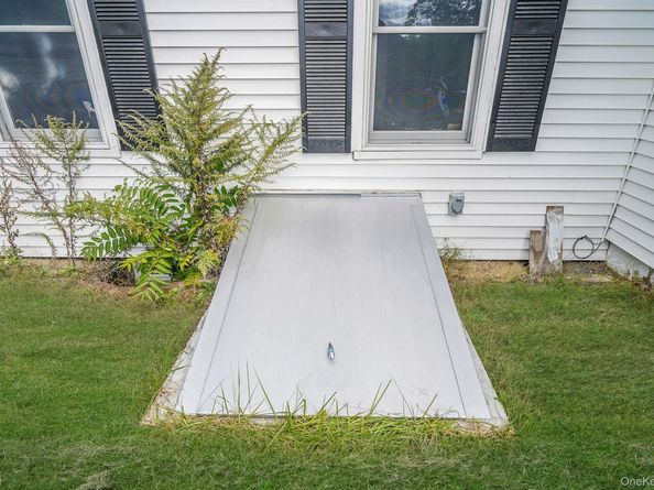 1493 Flanders Road, Flanders NY 11901