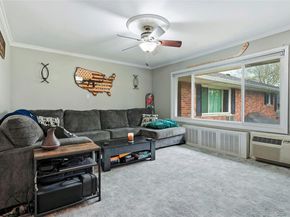 131 Edmunton Drive G14, North Babylon NY 11703