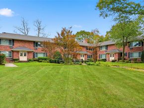 131 Edmunton Drive G14, North Babylon NY 11703