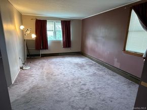 198 Guildford Court, West Hempstead NY 11552