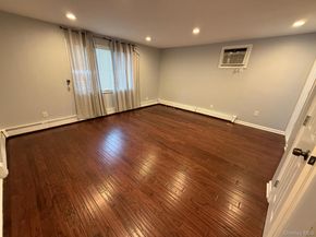 198 Guildford Court, West Hempstead NY 11552