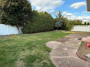 198 Guildford Court, West Hempstead NY 11552