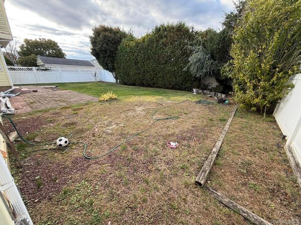 198 Guildford Court, West Hempstead NY 11552