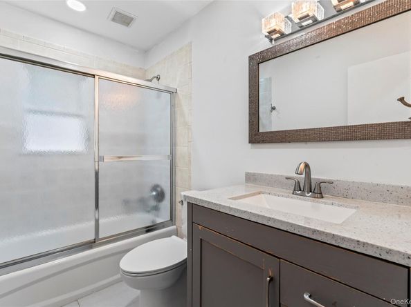 31 Franklin Avenue, Brentwood NY 11717