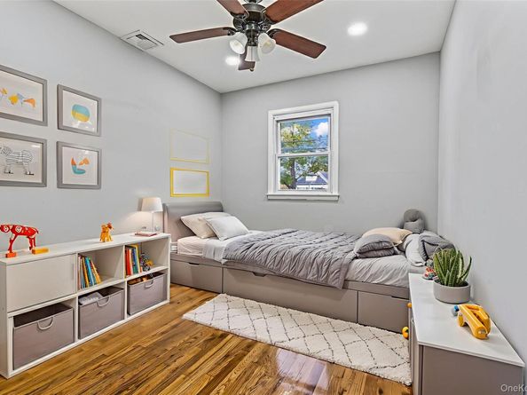 31 Franklin Avenue, Brentwood NY 11717