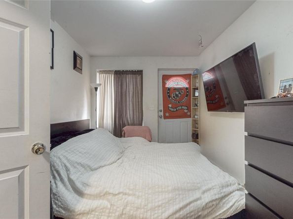 150-55 14th Road, Whitestone NY 11357