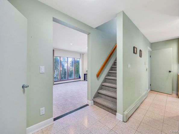 149 Foster Avenue, Valley Stream NY 11580