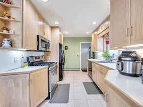 149 Foster Avenue, Valley Stream NY 11580