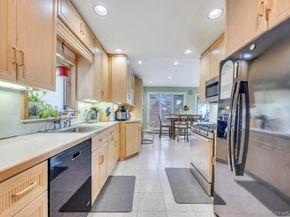 149 Foster Avenue, Valley Stream NY 11580