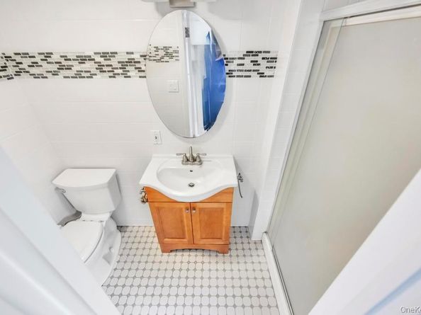 149 Foster Avenue, Valley Stream NY 11580