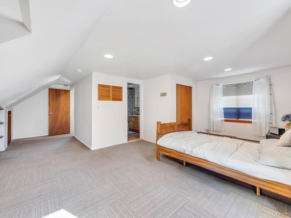 149 Foster Avenue, Valley Stream NY 11580