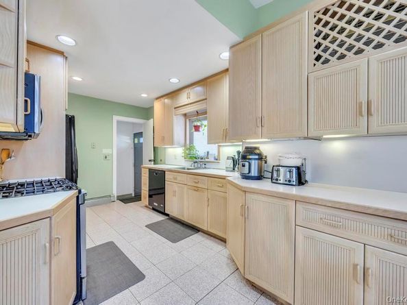 149 Foster Avenue, Valley Stream NY 11580