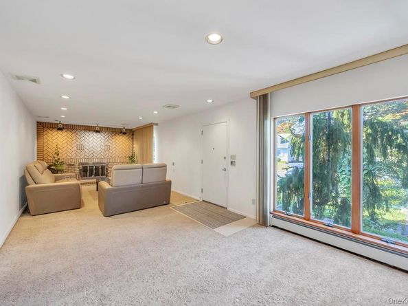 149 Foster Avenue, Valley Stream NY 11580