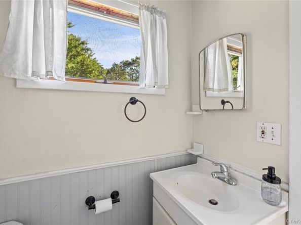 51 Ficus Road, Rocky Point NY 11778