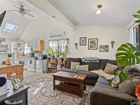 51 Ficus Road, Rocky Point NY 11778
