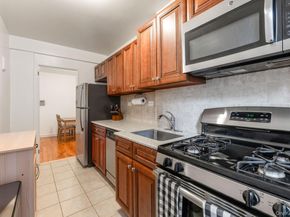 39-55 51st Street 3G, Woodside NY 11377