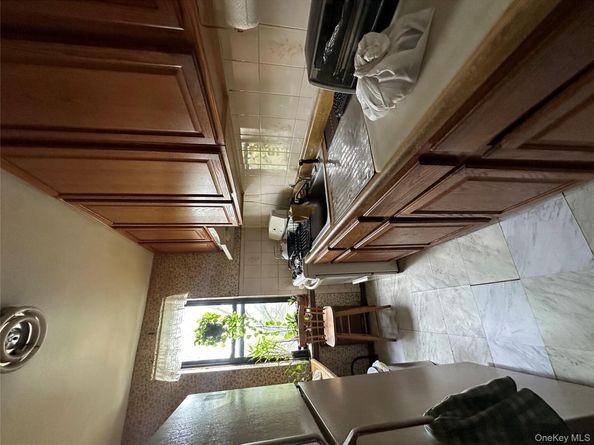 740 232nd street 3e, Bronx NY 10466